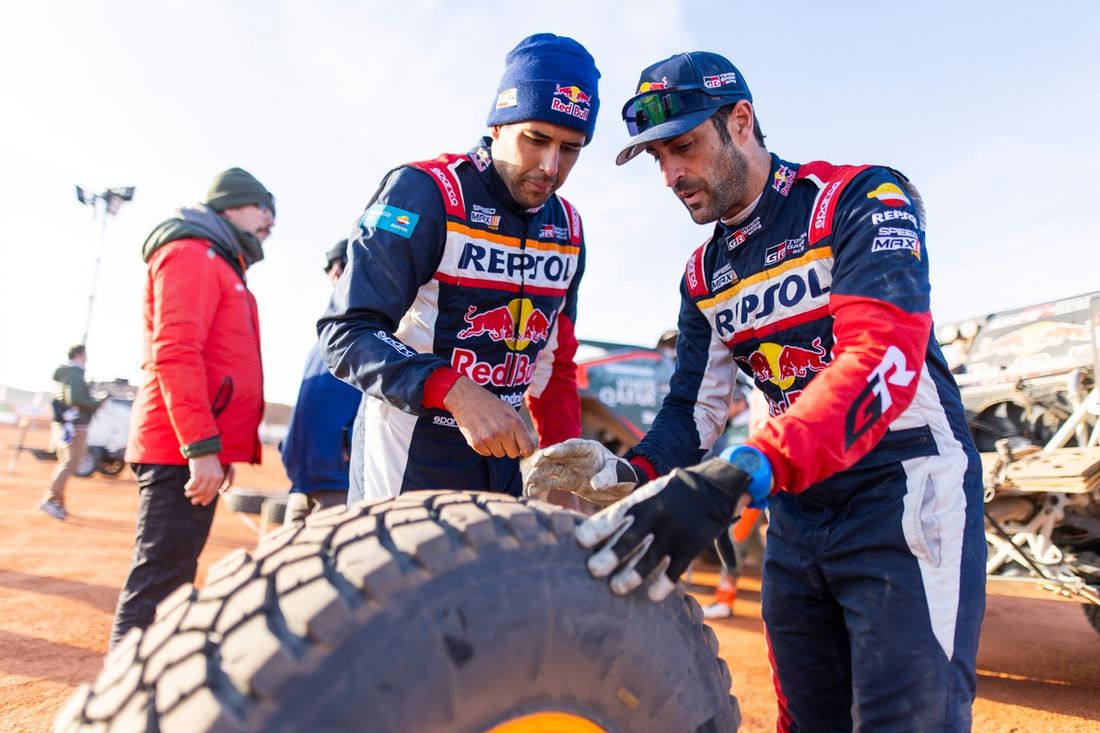 #203 Toyota Gazoo Racing Toyota: Lucas Moraes, Armand Monleon