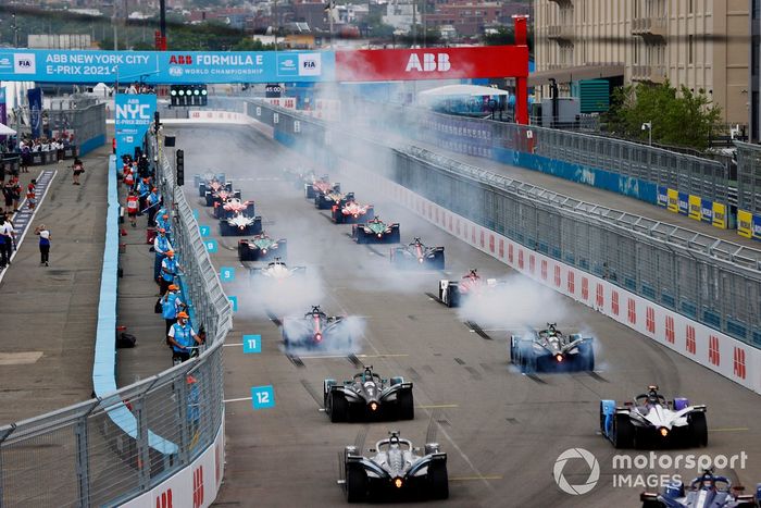 Arrancada Sam Bird, Jaguar Racing, Jaguar I-TYPE 5, Mitch Evans, Jaguar Racing, Jaguar I-TYPE 5
