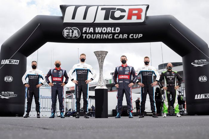 Yvan Muller (FRA) Cyan Racing Lynk & Co Lynk & C0 03 TCR, Gabriele Tarquini, BRC Hyundai N LUKOIL Squadra Corse Hyundai Elantra N TCR, Yann Ehrlacher, Cyan Racing Lynk & Co Lynk & Co 03 TCR, Norbert Michelisz, BRC Hyundai N LUKOIL Squadra Corse Hyundai Elantra N TCR, Thed Björk, Cyan Performance Lynk & Co Lynk & Co 03 TCR, Rob Huff, Zengo Motorsport CUPRA Leon Competición