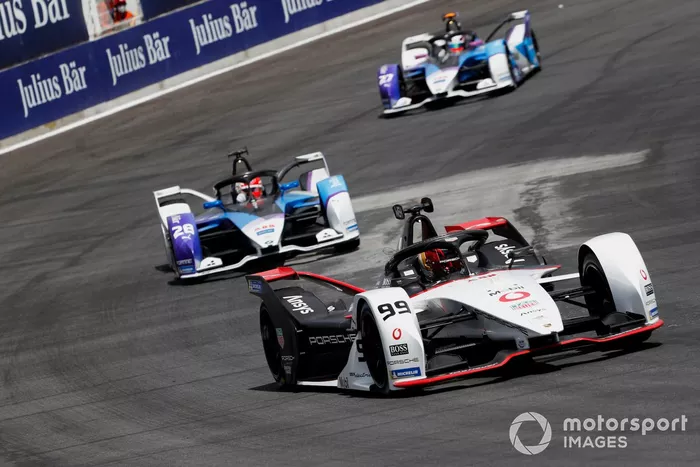 Pascal Wehrlein, Tag Heuer Porsche, Porsche 99X Electric, Maximilian Guenther, BMW I Andretti Motorsports, BMW iFE.21, Jake Dennis, BMW I Andretti Motorsport, BMW iFE.21