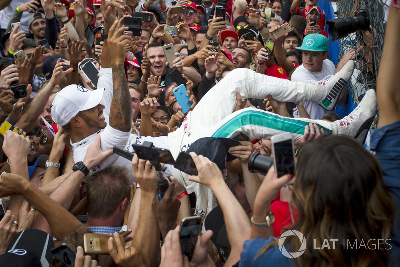 Lewis Hamilton győzelme az Olasz Nagydíjon