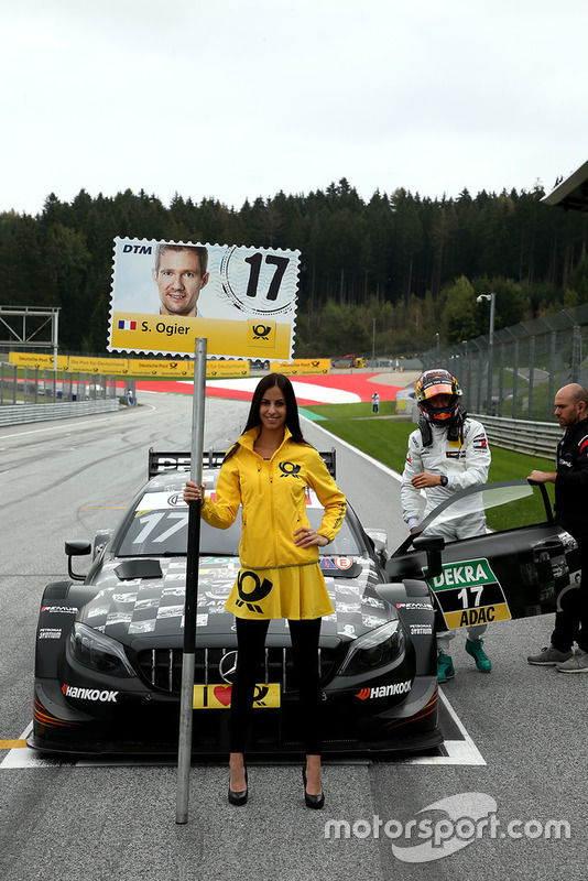 La grid girl di Sébastien Ogier, Mercedes-AMG Team HWA