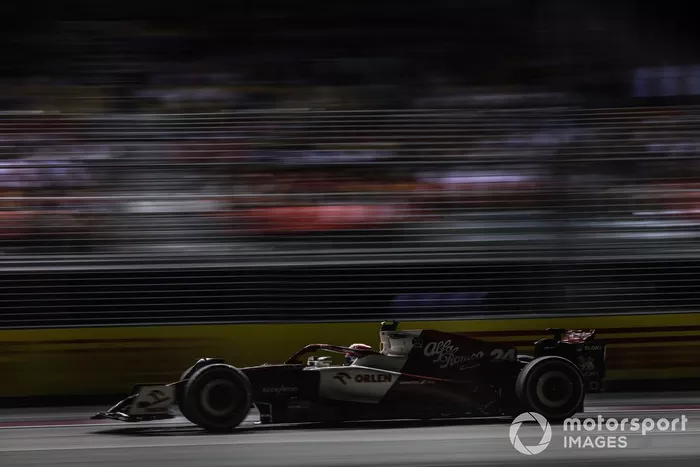 Zhou Guanyu, Alfa Romeo C42