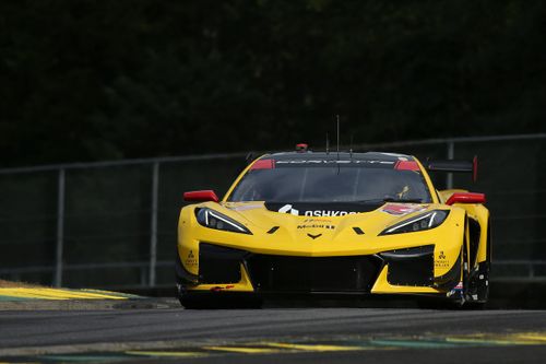 #4 Corvette Racing by Pratt Miller Motorsports Corvette Z06 GT3.R: Tommy Milner, Nicky Catsburg