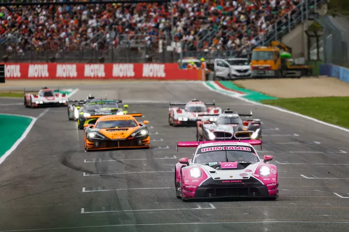 #85 Iron Dames Porsche 911 GT3 R LMGT3: Celia Martin, Rahel Frey, Michelle Gatting