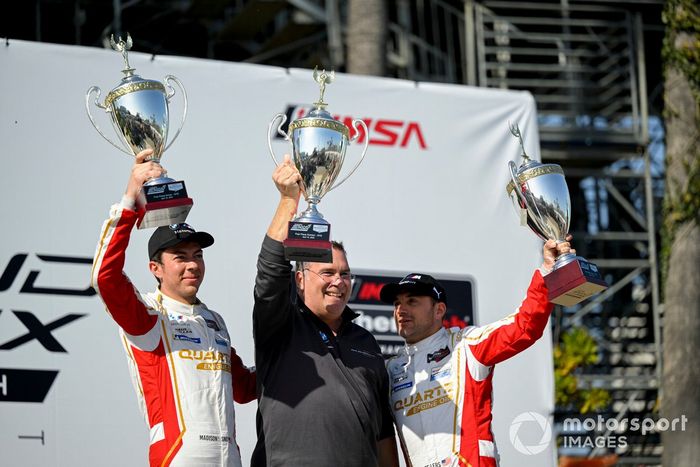 #1 Paul Miller Racing BMW M4 GT3: Bryan Sellers, Madison Snow