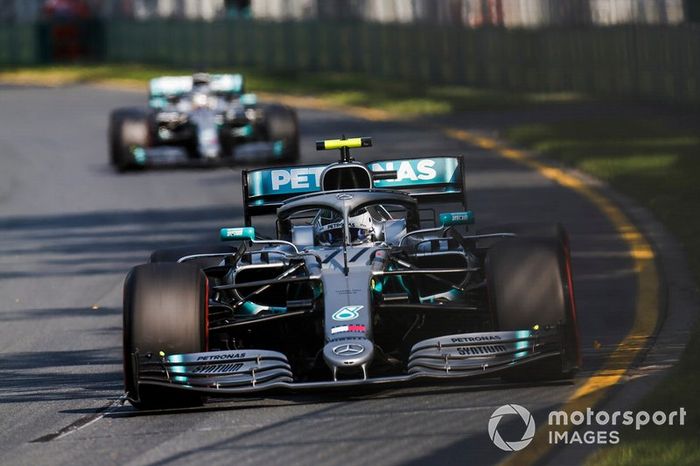 Valtteri Bottas, Mercedes AMG W10, Lewis Hamilton, Mercedes AMG F1 W10
