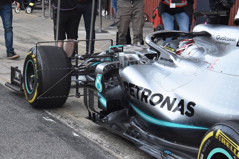 Mercedes AMG F1 W10 side detail