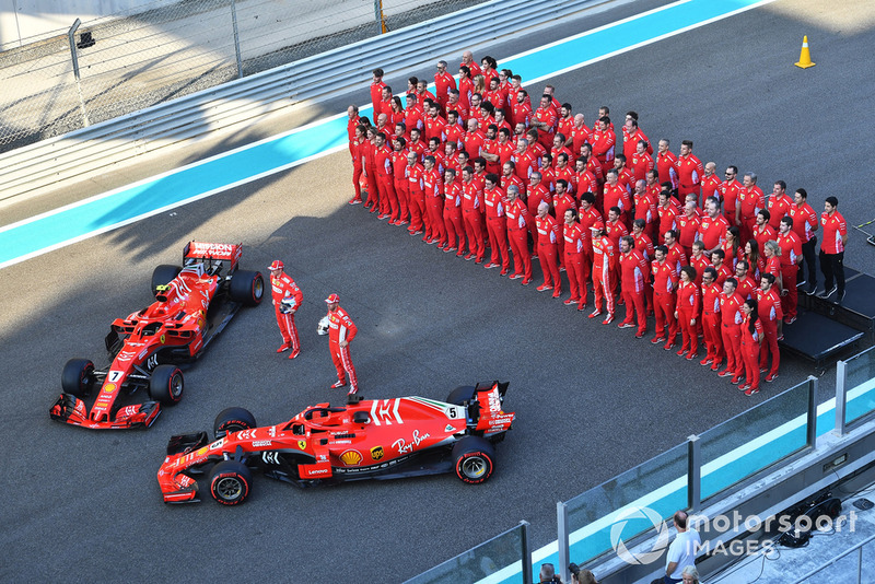 Foto grup tim Ferrari