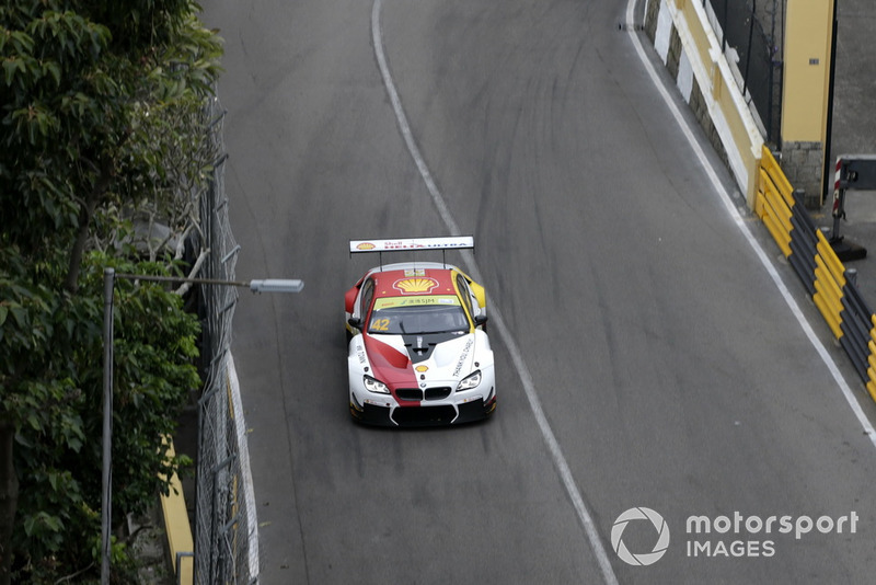 #42 BMW Team Schnitzer BMW M6 GT3: Augusto Farfus
