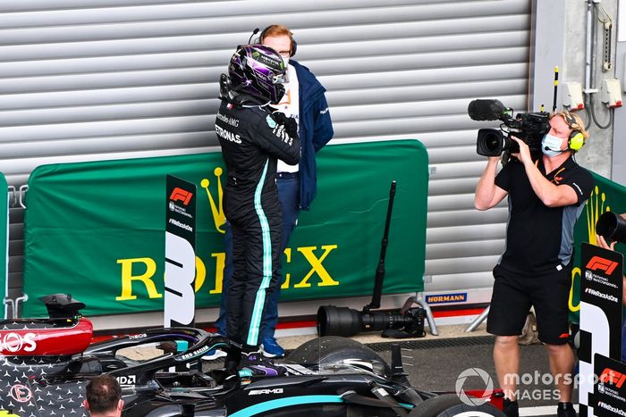 Ganador Lewis Hamilton, Mercedes-AMG F1 celebra en parc ferme