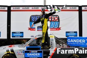Race winner Grant Enfinger, ThorSport Racing Ford