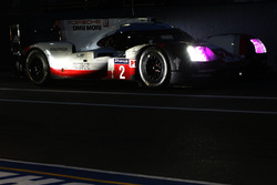 #2 Porsche Team Porsche 919 Hybrid: Тімо Бернхард, Ерл Бамбер, Брендон Хартлі
