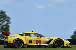 #3 Corvette Racing Chevrolet Corvette C7.R: Antonio Garcia, Jan Magnussen