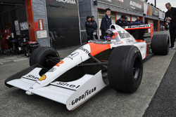 Jenson Button dans la McLaren MP4/6