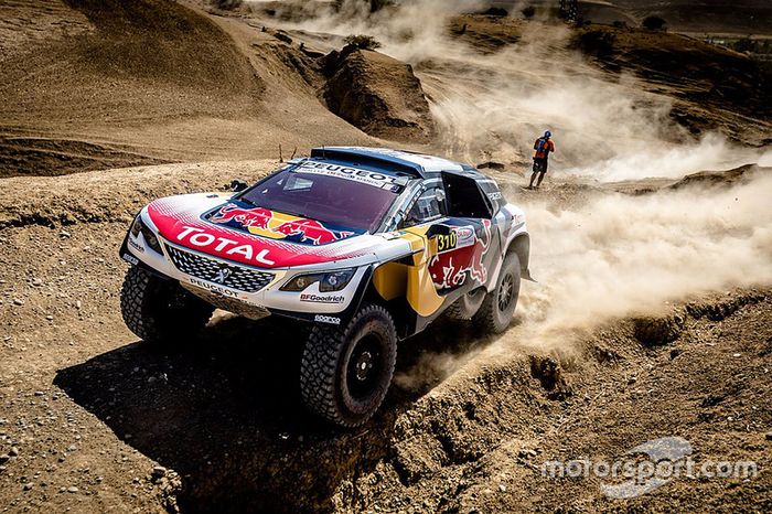 #310 Peugeot Sport Peugeot 3008 DKR: Carlos Sainz, Lucas Cruz