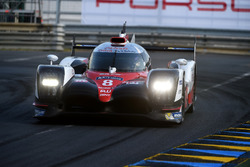 #8 Toyota Gazoo Racing Toyota TS050 Hybrid: Anthony Davidson, Sébastien Buemi, Kazuki Nakajima