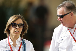 Claire Williams, Williams, Stellvertretende Teamchefin; Mike O'Driscoll, Williams, Geschäftsführer