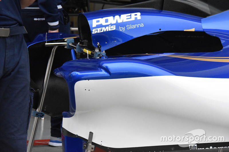 Sauber C36: Seitenkasten