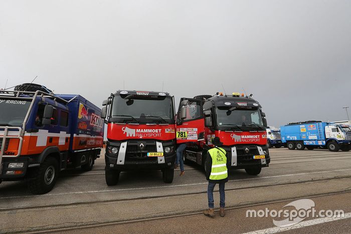 Los equipos se preparan en Le Havre para el largo viaje a Lima, Perú