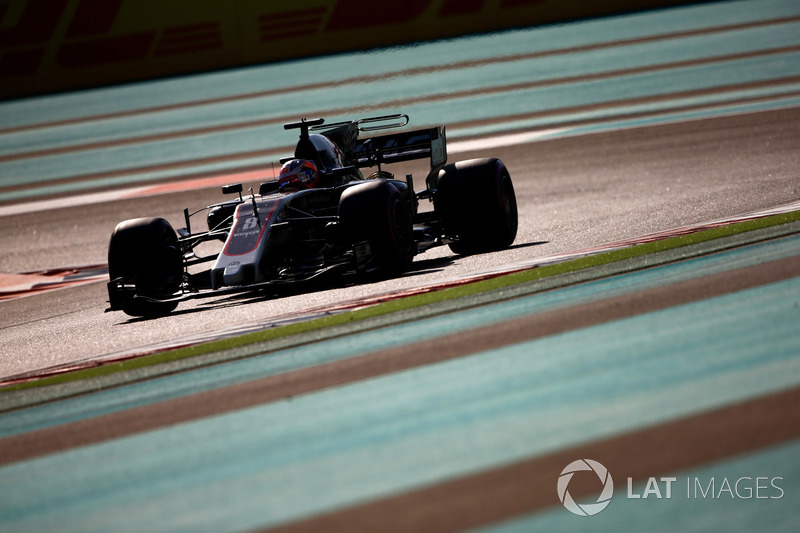 HAAS: Romain Grosjean 12 x 8 Kevin Magnussen