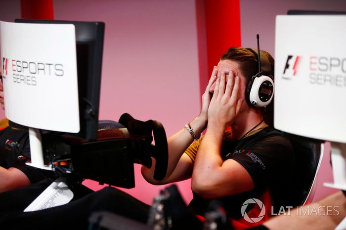 Cem Bolukbasi en la E-Sports arena