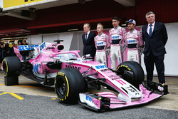 Andrew Green, Sahara Force India F1 Technical Director, Nikita Mazepin, Sahara Force India F1, Esteban Ocon, Sahara Force India F1, Sergio Perez, Sahara Force India and Otmar Szafnauer, Sahara Force India Formula One Team Chief Operating Officer