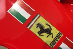 Логотип Ferrari на SF70H