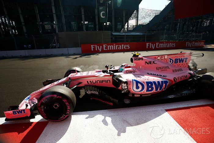 Alfonso Celis Jr., Sahara Force India F1 VJM10, choca en la PL1