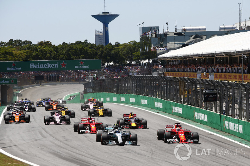 Start: Valtteri Bottas, Mercedes AMG F1 op kop