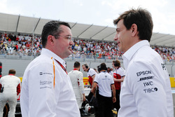Eric Boullier, Yarış Direktörü, McLaren ve Toto Wolff, Direktörü, Mercedes AMG