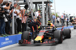 Max Verstappen, Red Bull Racing RB14 in parc ferme