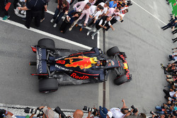 Max Verstappen, Red Bull Racing RB14 in parc ferme