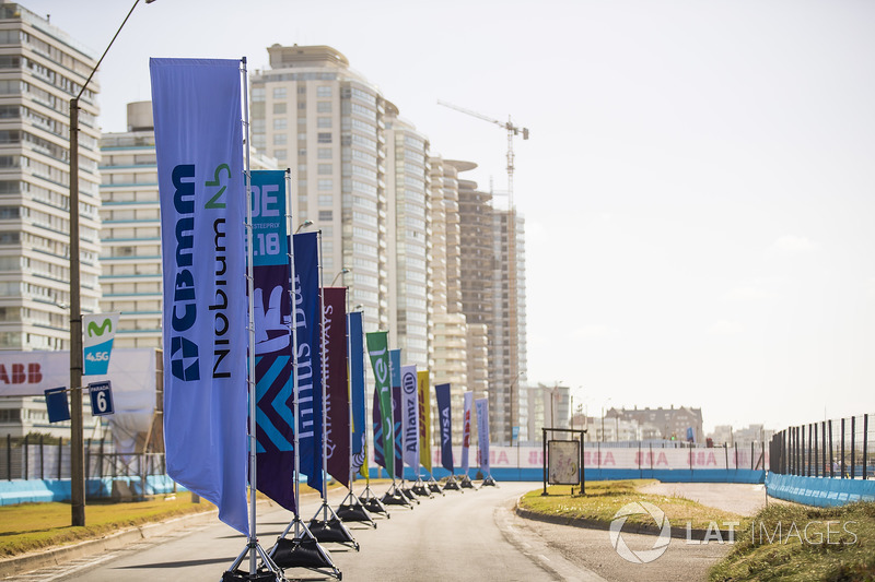 Sponsor flags