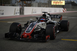 Romain Grosjean, Haas F1 Team VF-18, sur la grille