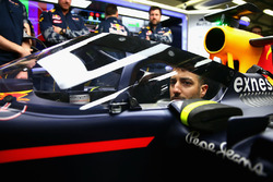 Daniel Ricciardo, Red Bull Racing RB12 mit dem Aeroscreen