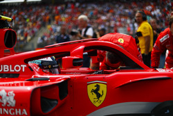 Kimi Raikkonen, Ferrari SF71H, in griglia di partenza