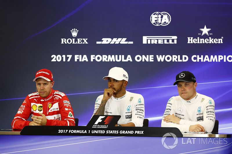 Lewis Hamilton, Mercedes AMG F1, nella conferenza stampa con Sebastian Vettel, Ferrari, Valtteri Bottas, Mercedes AMG F1