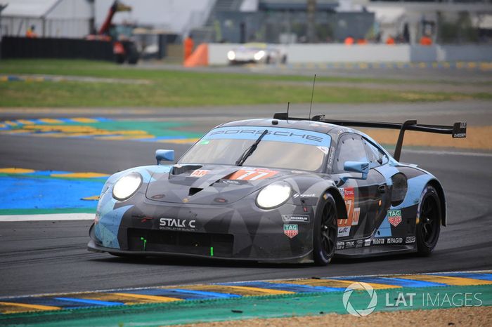 #77 Proton Competition Porsche 911 RSR: Christian Ried, Julien Andlauer, Matt Campbell