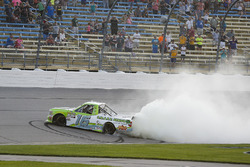Brett Moffitt, Hattori Racing Enterprises, Toyota Tundra Destiny Homes celebrates