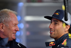 Dr Helmut Marko, Red Bull Motorsporları Danışmanı ve Daniel Ricciardo, Red Bull Racing