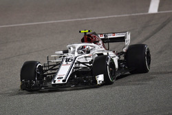 Шарль Леклер, Sauber C37