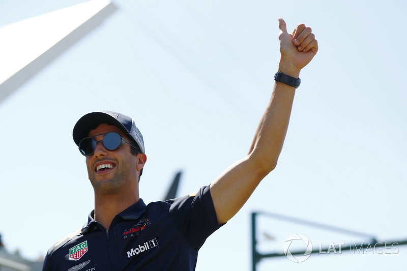Daniel Ricciardo - Red Bull Racing: 6