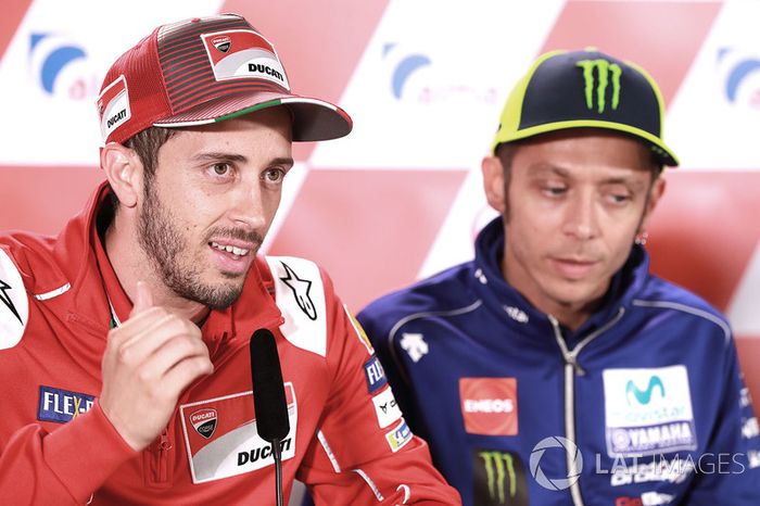 Andrea Dovizioso, Ducati Team, Valentino Rossi, Yamaha Factory Racing