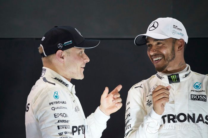 Valtteri Bottas, Mercedes AMG F1 y Lewis Hamilton, Mercedes AMG F1