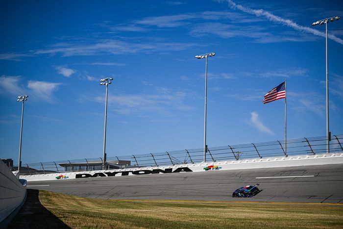 #57 WINWARD RACING Mercedes-AMG GT3: Russell Ward, Philip Ellis, Indy Dontje, Lucas Auer