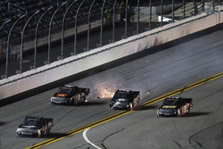 Korbin Forrister, Toyota, Christopher Bell, Kyle Busch Motorsports Toyota, choque