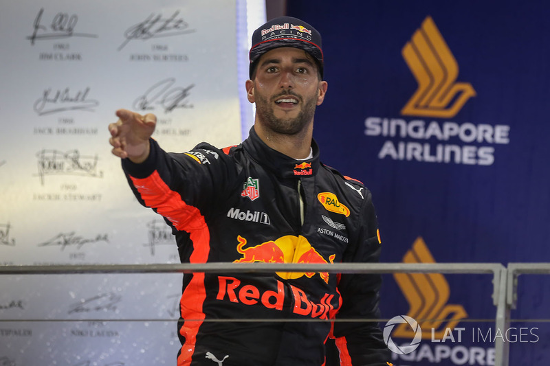 Podium: second place Daniel Ricciardo, Red Bull Racing