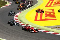 Себастьян Феттель, Ferrari SF70H, Льюіс Хемілтон, Валттері Боттас, Mercedes AMG F1 W08, Кімі Райккон