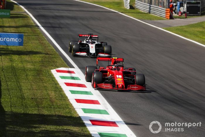 Charles Leclerc, Ferrari SF1000, Romain Grosjean, Haas VF-20